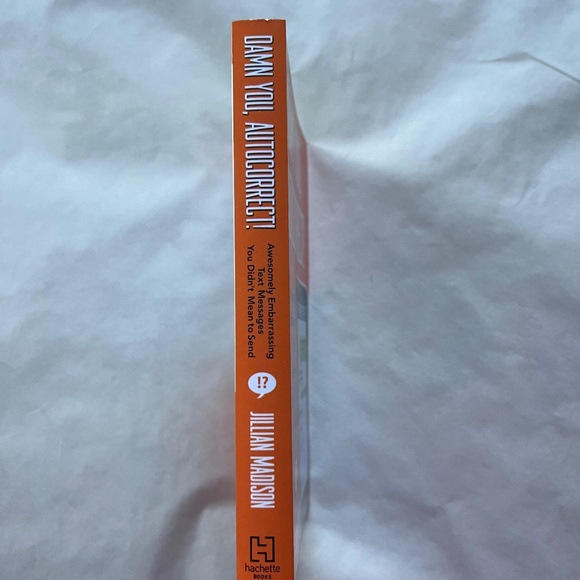 FINAL SALE: 5 books including Marley & Me and Damn you Autocorrect! - Picture 16 of 16